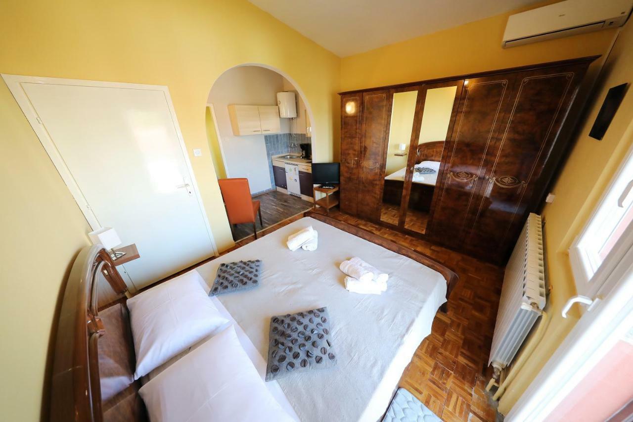 Villa Terracotta Studio 2 Starigrad Paklenica Exteriér fotografie