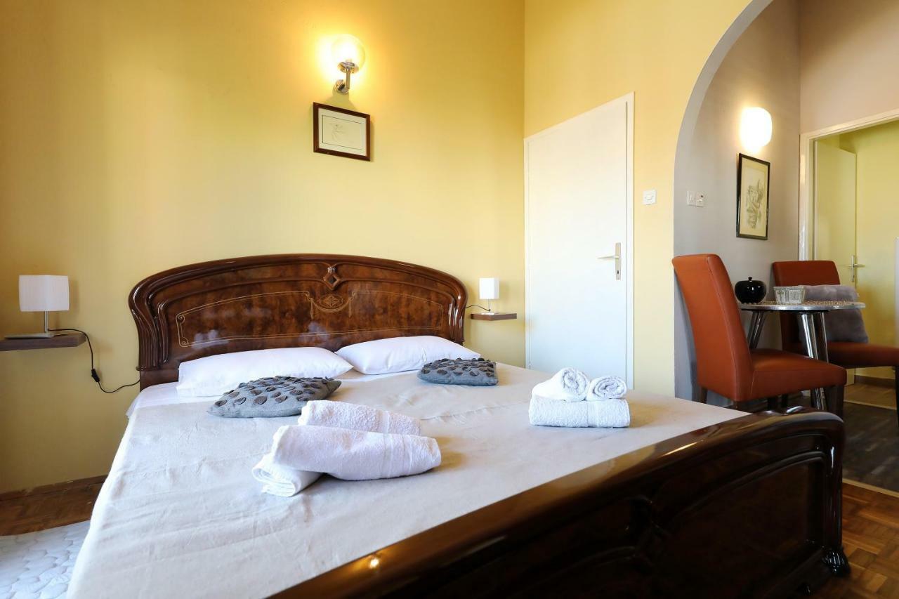 Villa Terracotta Studio 2 Starigrad Paklenica Exteriér fotografie